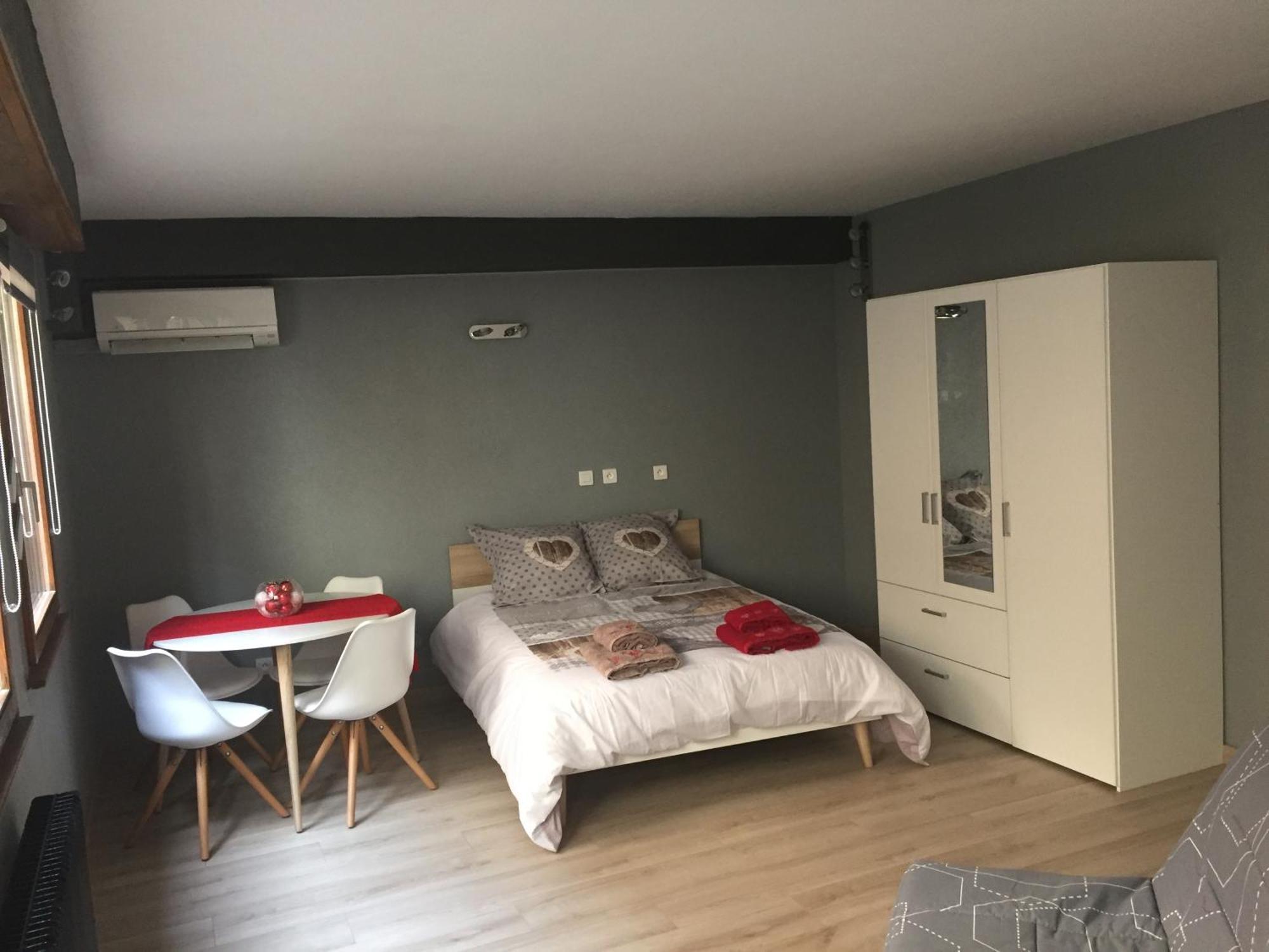 Grande Chambre Climatisee 1 A 4 Couchages Wasselonne Exteriér fotografie